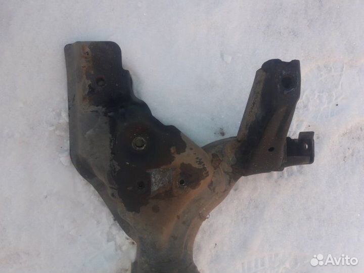 Подрамник Chevrolet Rezzo A16DMS 2008