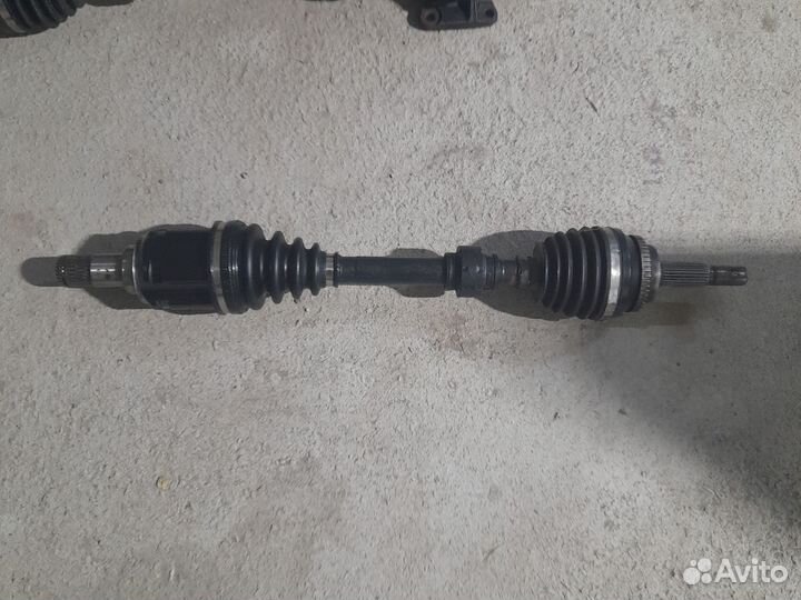 Привод левый Toyota Camry 50-55. 2,5 2ar