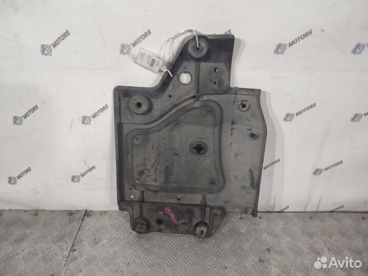 Защита днища кузова передняя левая Lexus Ls460