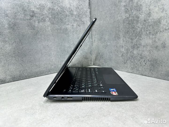 Ноутбук Asus AMD C-60 SSD 128gb RAM 2gb