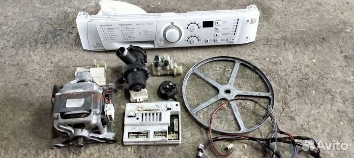 Стиральная машина в разборе Hotpoint-Ariston