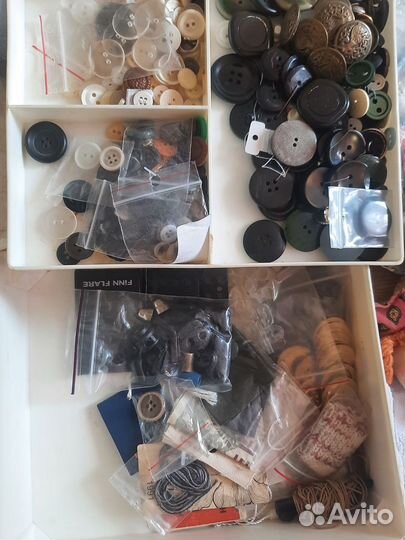 Ткани, нитки пуговицы, всё для шитья