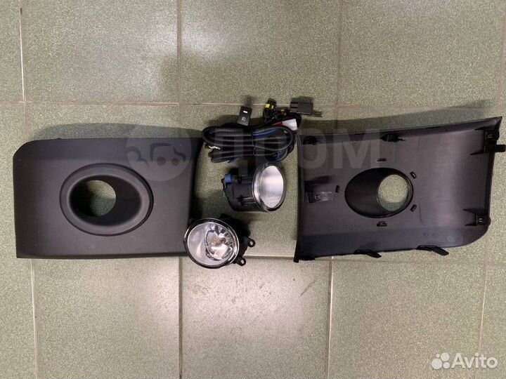 Фара противотуманная Toyota Probox с 2015