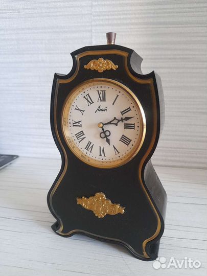 Часы СССР настольные Агат и наручные seiko