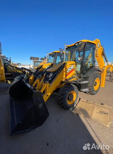 Экскаватор-погрузчик JCB 3CX Sitemaster, 2023