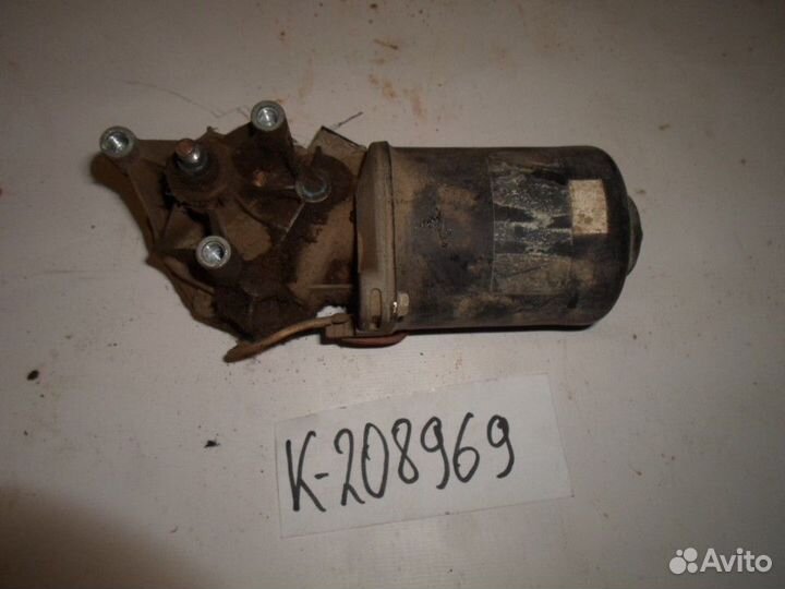 Моторчик стеклоочистителя передний