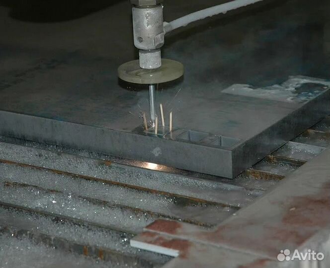 Гидроабразивная резка металла