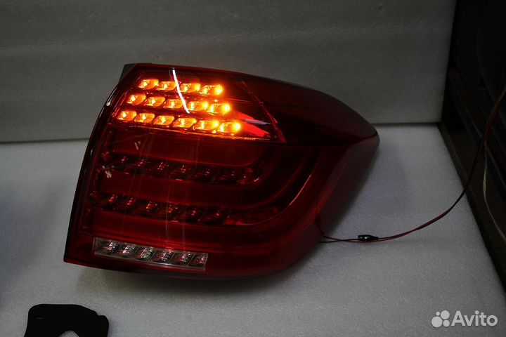 Highlander 2008-2014 Стоп сигналы стиль BMW B1EO4