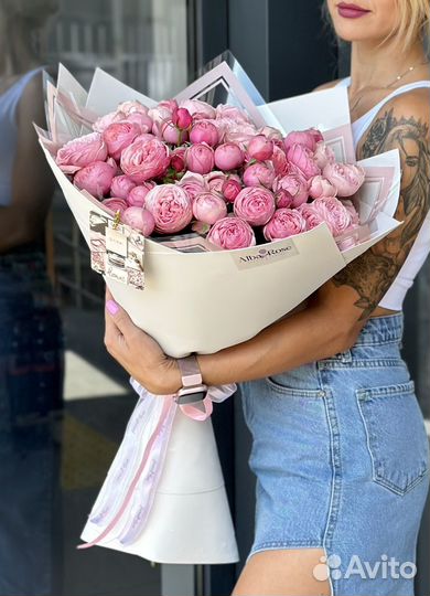 Пионовидная роза кустовая