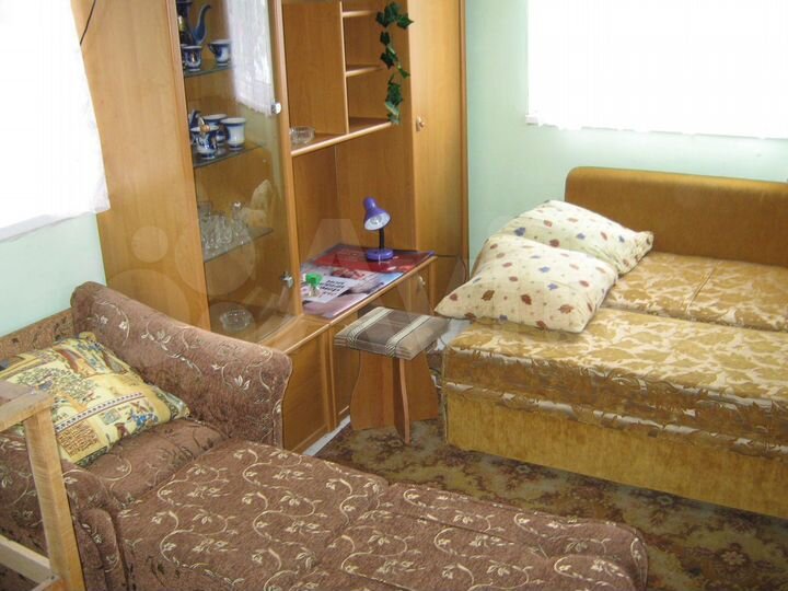 Комната 18 м² в 4-к., 1/1 эт.