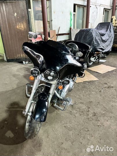 Бэтвинг Memphis Shades для Harley Davidson