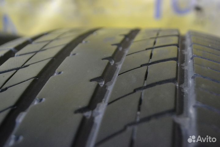 Toyo Proxes R30 235/50 R18