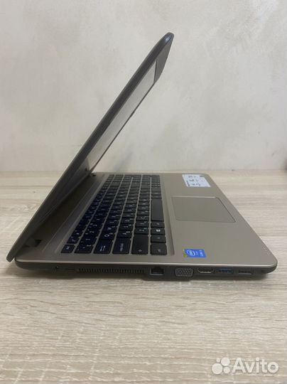 Ноутбук asus Core i3-5005u / 500gb / Full HD