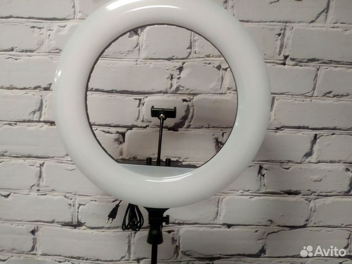 Кольцевая лампа 52 см диаметр