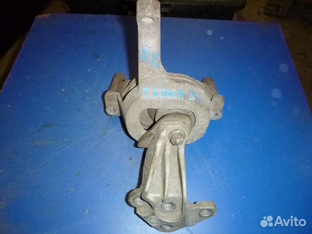 Опора двигателя правая nissan teana J32 2008