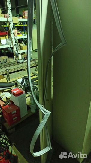 Уплотнитель холодильной двери costan cayman