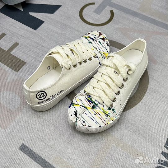 Кроссовки кеды