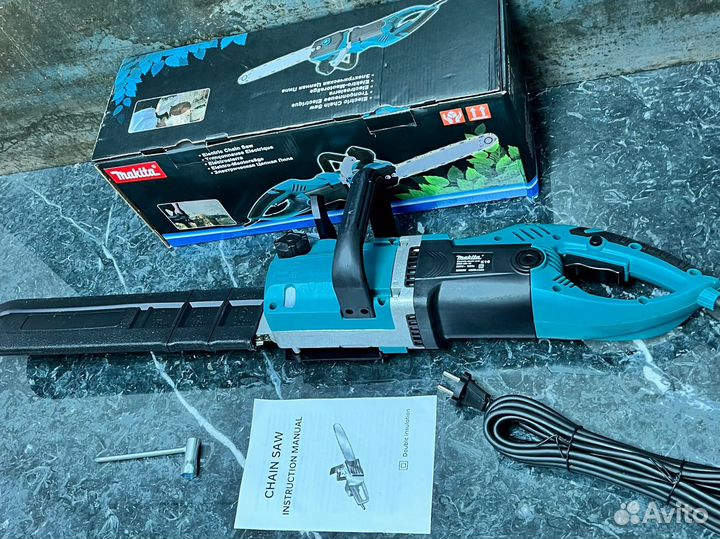 Электропила цепная Makita 2800W