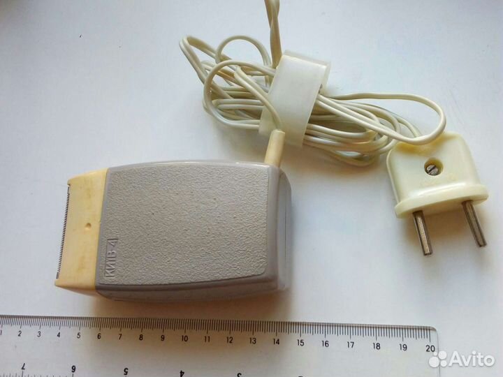 Электробритва Киев 4 карболит СССР ретро