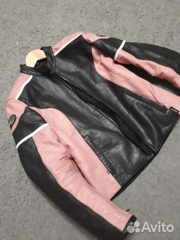 Мотокуртка кожаная женская