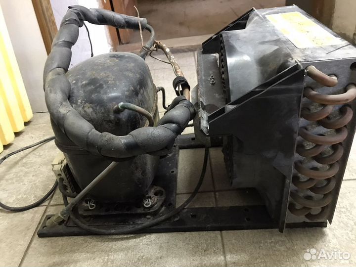 Холодильный блок для витрины