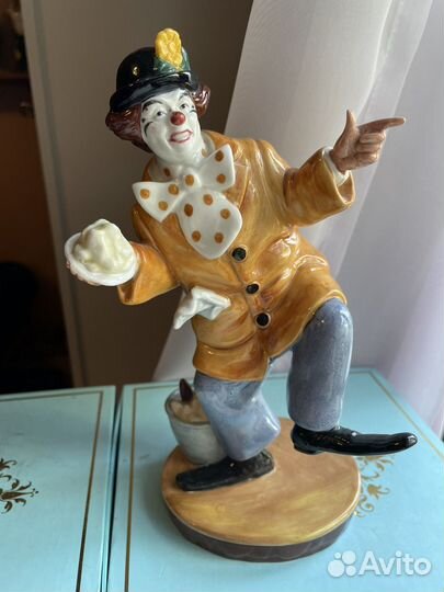 Статуэтки Royal Doulton. Coalport. Англия