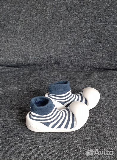 Обувь детская (чешки, сандали, ботинки)