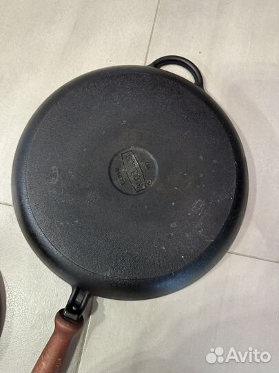 Чугунная сковорода