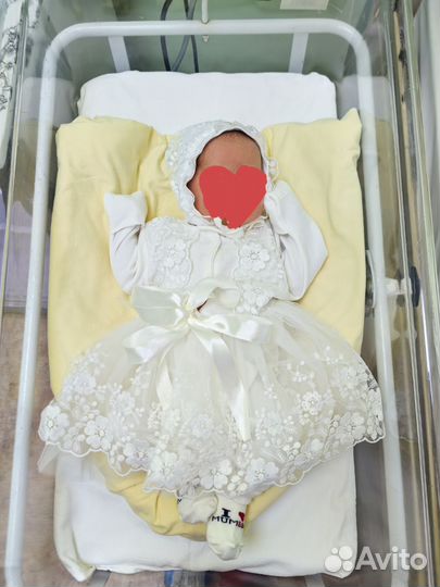 Нарядный комплект для новорожденной