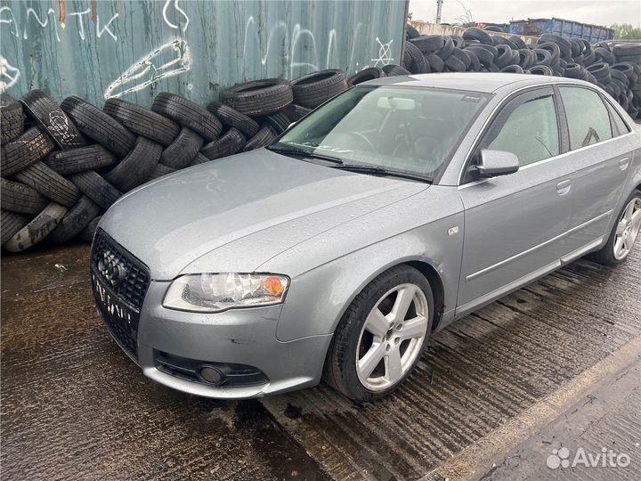 В разбор на запчасти Audi - A4 (B7) 2004-2009