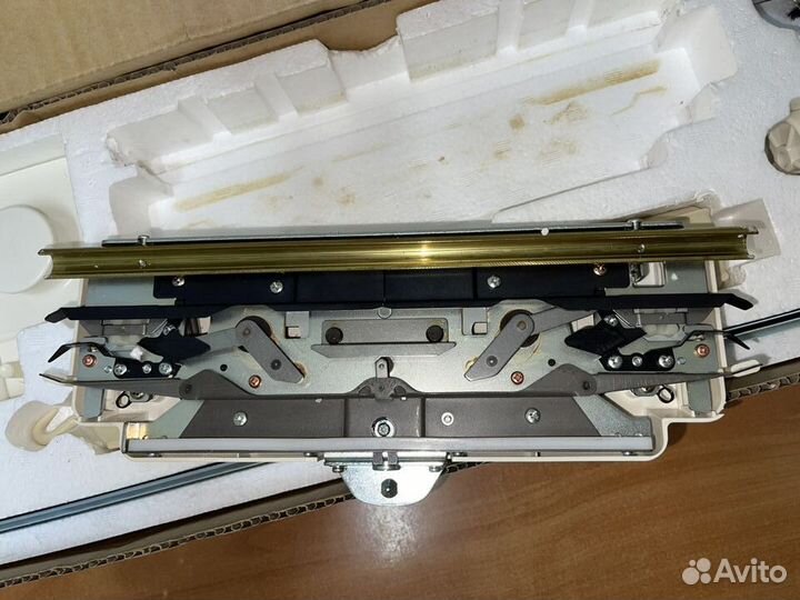 Вторая фонтура Silver Reed SRJ70