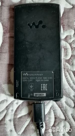 MP3-плеер Sony Walkman NWZ-E383, 4Gb