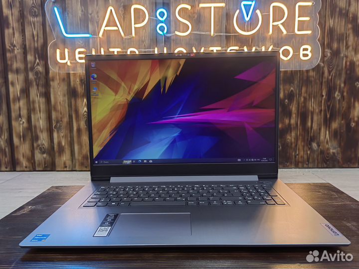 Ноутбук Lenovo 17.3 Большой экран Intel UHD
