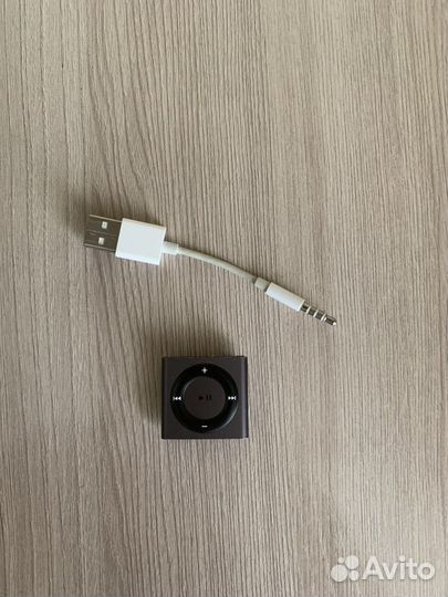 iPod shuffle 4