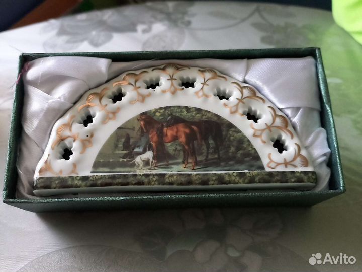 Салфетница фарфор