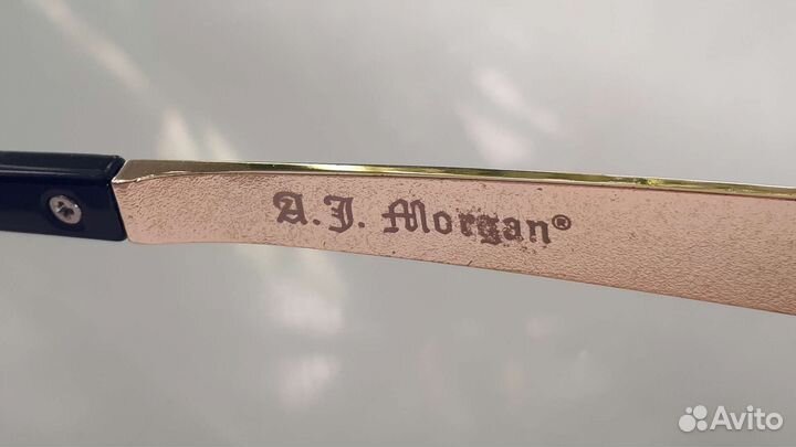 Солнцезащитные очки