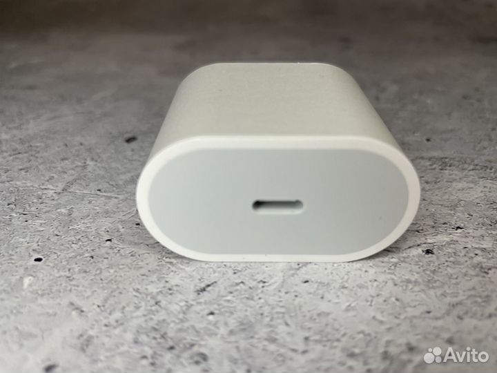 Адаптер питания apple usb c мощностью 20Вт+кабель