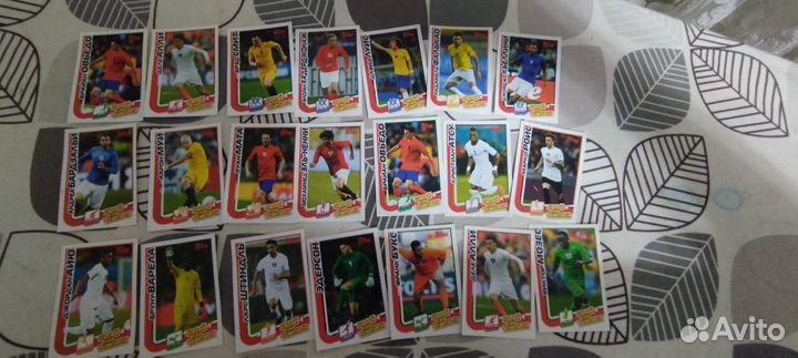 Футбольные карточки наклейки