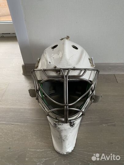 Вратарский шлем bauer 961