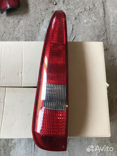 Фонарь задний Ford Fusion