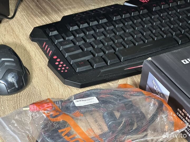 Игровой компьютер с монитором