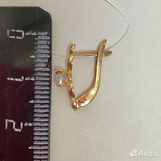 Золотые серьги