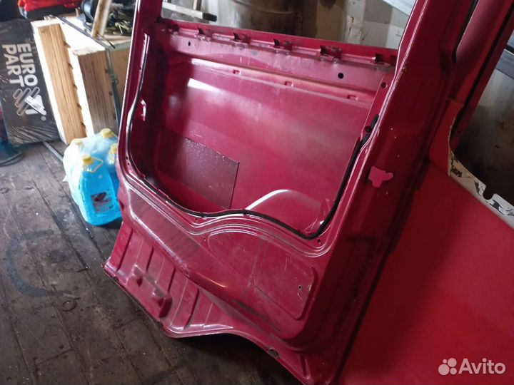 Дверь правая, Скания 4 серия