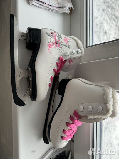 Коньки фигурные