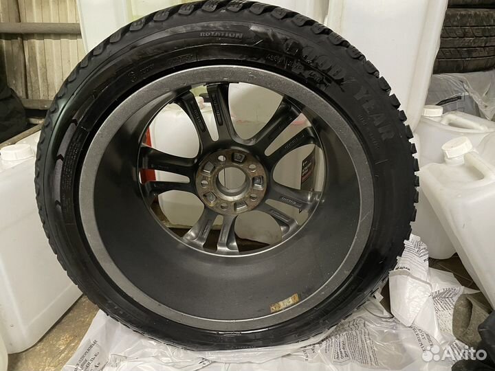 Goodyear Ultragrip Ice Arctic 245/45 R18 100T