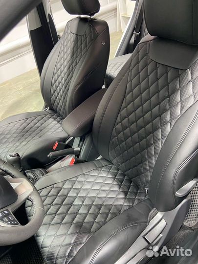 Чехлы Байрон Skoda Rapid чёрный ромб