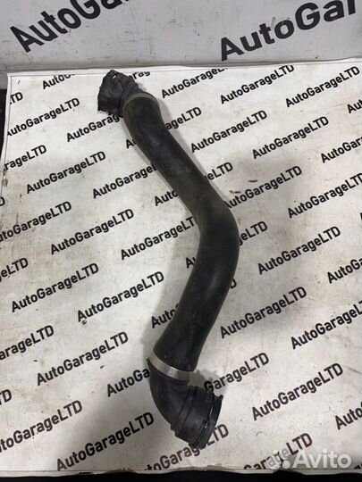 Патрубок охлаждения Mercedes-Benz C-Class W205