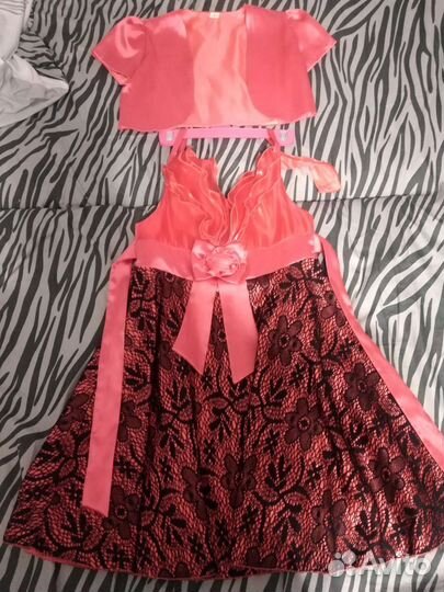 Нарядное платье 134 размер