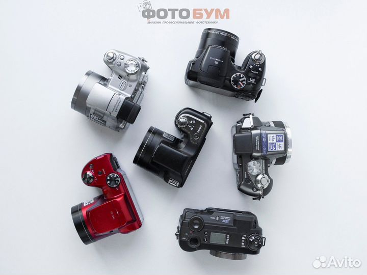 Цифровой компактный фотоаппарат