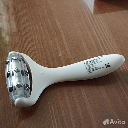 Массажёр магнитно-фотоновый мезороллер